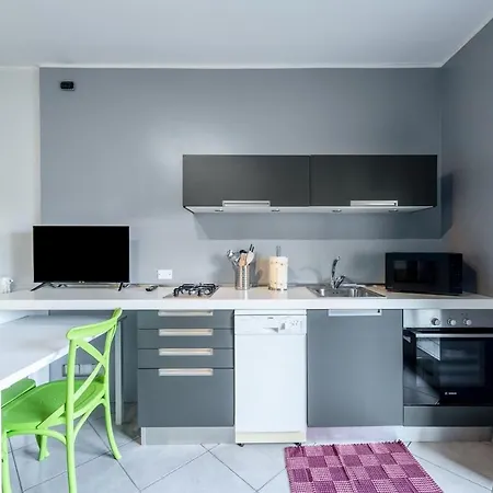 Smart W Workspace In Apartment *