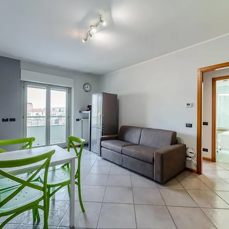 Smart W Workspace In Apartment Bergamo