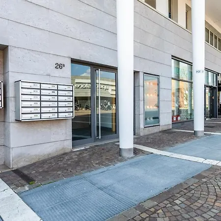 Smart W Workspace In Bérgamo