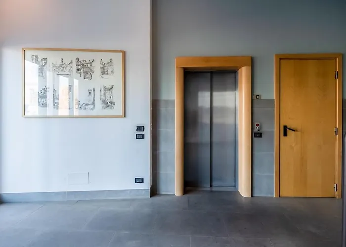 Smart W Workspace In Apartment