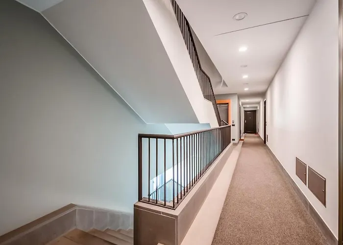 Smart W Workspace In