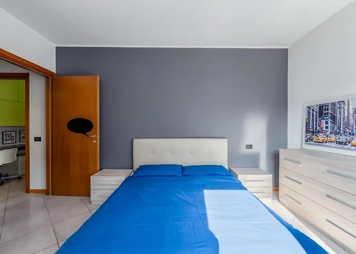 Smart W Workspace In Apartment Bergamo